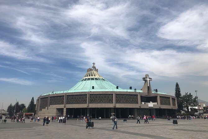 Private Tour Teotihuacan Pyramids & Basilica of Guadalupe - FAQ