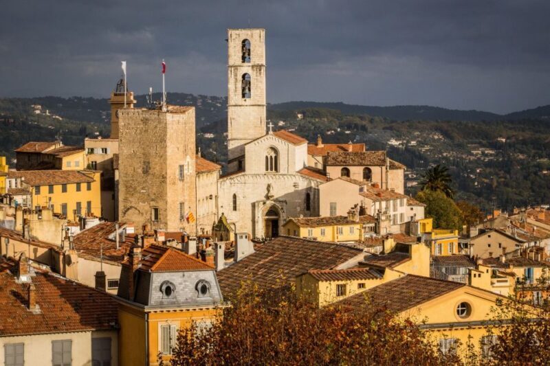 Private tour: the most beautiful medieval villages, full day - Discover the Charm of the South of France with a Full-Day Private Tour