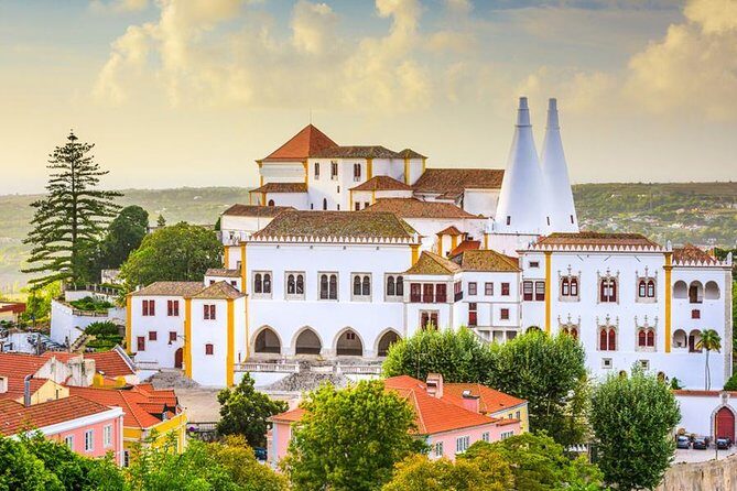 Private Tour: The Mystical, Magical, Medieval Town of Sintra with tickets and lunch - Key Points