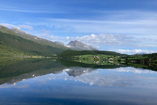 Private Tour to Atlantic Road from Ålesund groups 1 to 40 - A Deep Dive into the Experience