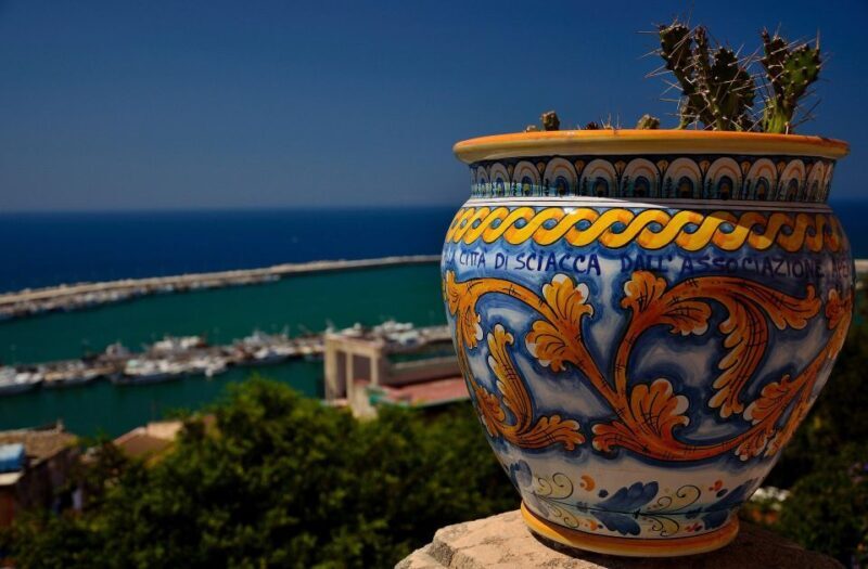 Private tour to discover the traditions of Sciacca - Tasting Local Flavors in a Warm Setting