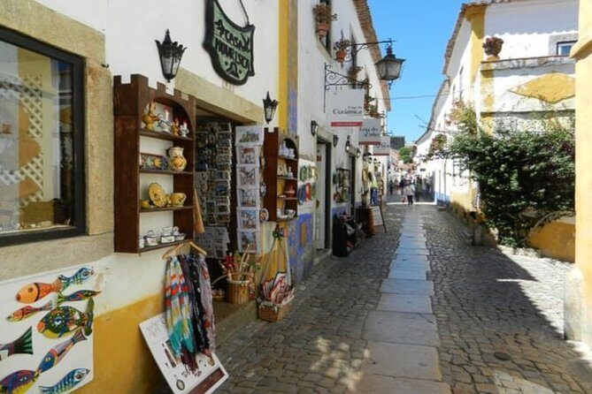 Prívate tour to Fátima, Batalha, Nazaré and Óbidos - The Medieval Gem: Óbidos Village