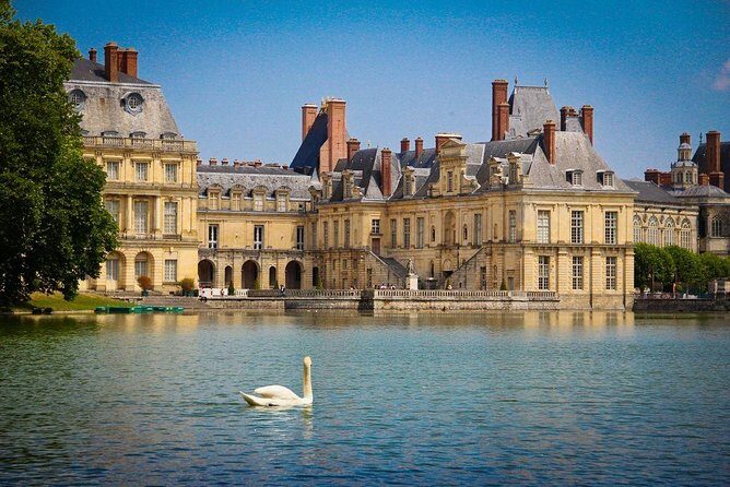 Private tour to Fontainebleau from Paris. Tickets included! - Key Points