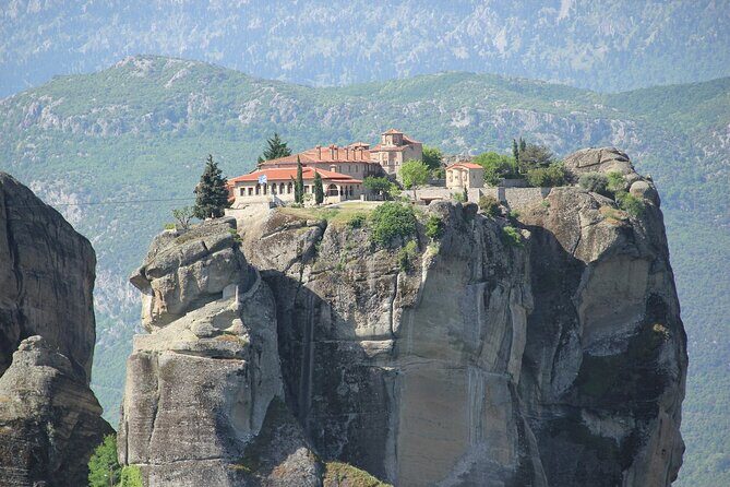 Private Tour to Monasteries of Meteora & Thermopylae from Athens - Who Is This Tour Best For?