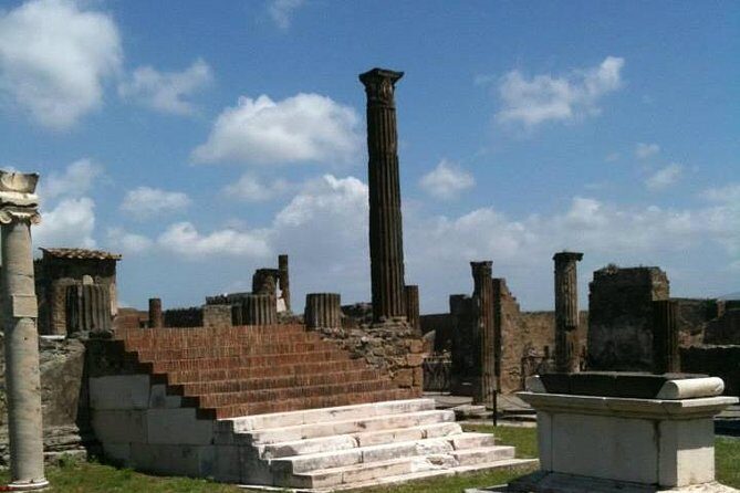 Private Tour to Pompeii Ruins with Pizza in Naples - Authentic Experiences Based on Reviews