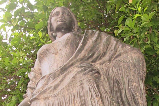 Private tour to the bullring La Maestranza - Who Should Consider This Tour?