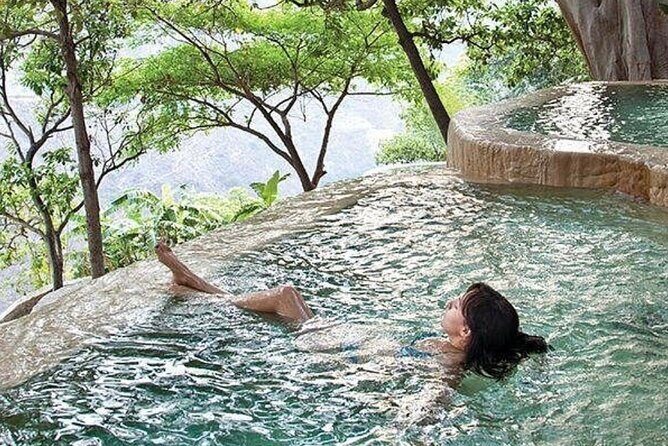 Private Tour Tolantongo Grottoes - Key Points