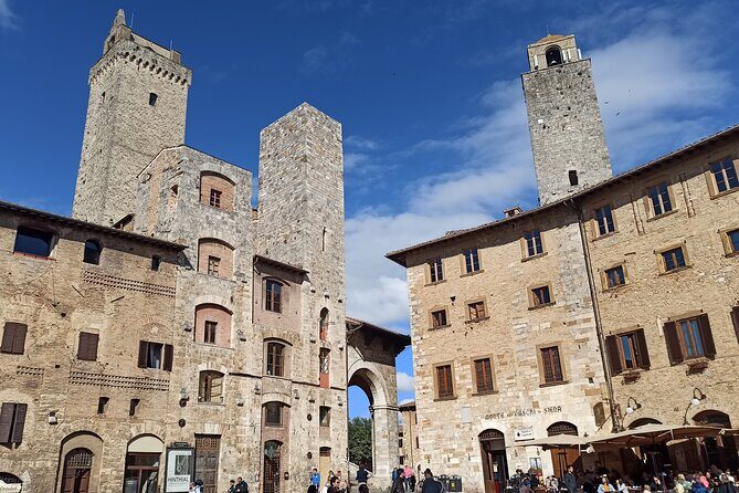 PRIVATE TOUR: Volterra & San Gimignano with Lunch & Wine Tasting Experience - Price and Value Analysis