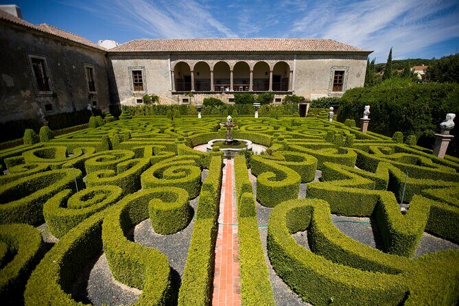 PRIVATE TOUR WINE TASTING QUINTA BACALHÔA & JOSÉ MARIA FONSECA (Setubal Region) - FAQs