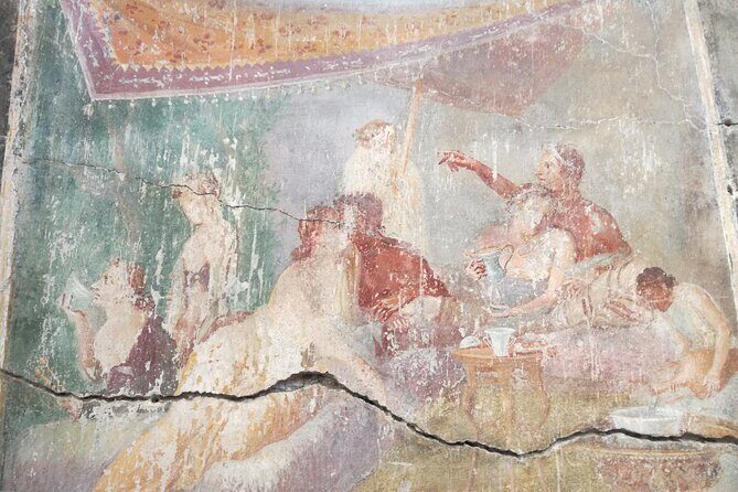 Private Tour with Official Guide through the wonders of Pompeii. - Key Points