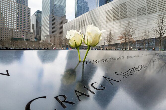 Private Tour World Trade Center 911 and Ground Zero - Cultural and Commercial Stops