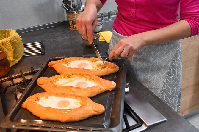 Private Traditional Georgian Meal in a Lovely Tbilisi Home with Transfers - What You Can Expect from This Georgian Home Meal Experience