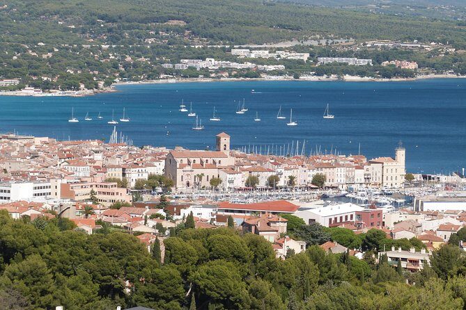 Private transfer by car: Marseille airport to / from Cassis-La Ciotat - Who Will Love This Service?