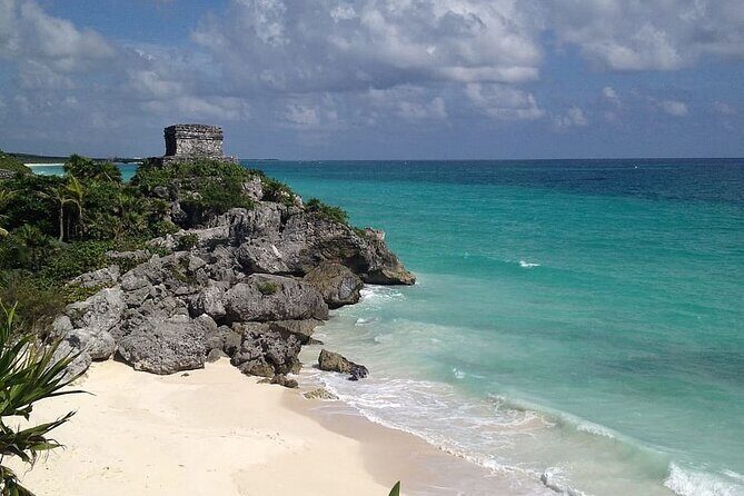 Private Transfer-Cancun Airport to Tulum Downtown - One Way - The Experience in Detail