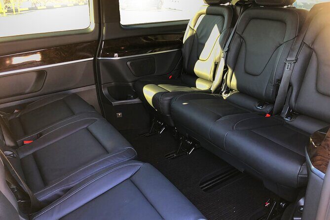 Private transfer Copenhagen airport, Port to or from the city - The Ride: Comfort and Convenience