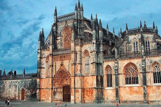 Private Transfer - Day Trip Lisbon - Porto with Tour / Stop - Who Its Best For