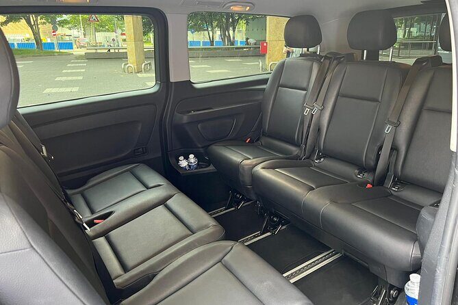 Private Transfer from Amsterdam Schiphol Airport to Amsterdam - What Do Existing Travelers Say?