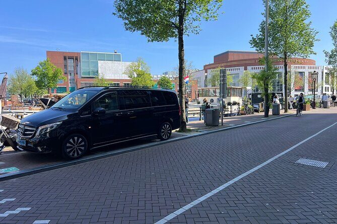 Private Transfer from Amsterdam Schiphol Airport to Amsterdam - Who Is This Transfer Best Suited For?
