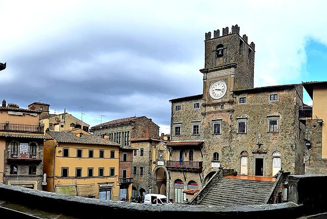 PRIVATE TRANSFER: from Assisi to Florence with stops in Cortona & Montepulciano - Why Choose This Private Transfer?