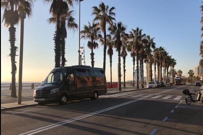 Private Transfer from Barcelona city to Harbor up to 15 people - The Sum Up