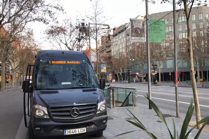 Private Transfer from Barcelona City to the Airport for a group up to 15 people - What to Expect from the Transfer Service