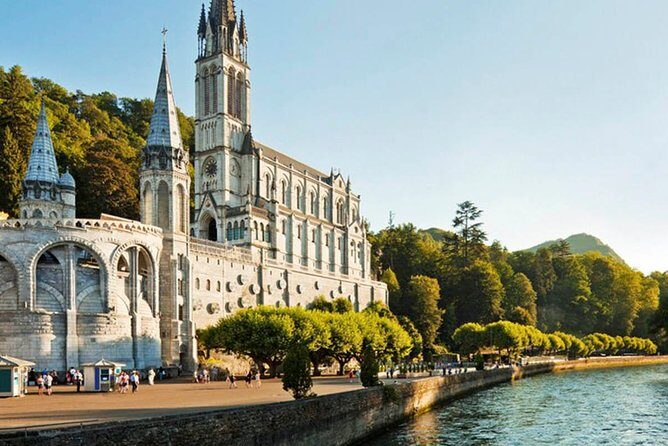 Private Transfer from Barcelona to Lourdes in France - The Value of the Service