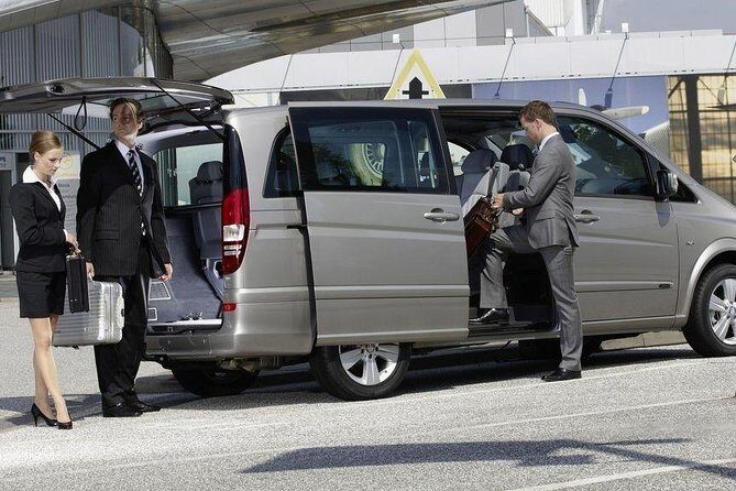 Private Transfer from Brussels Airport to Bruges By Business car - What You Can Expect from the Transfer