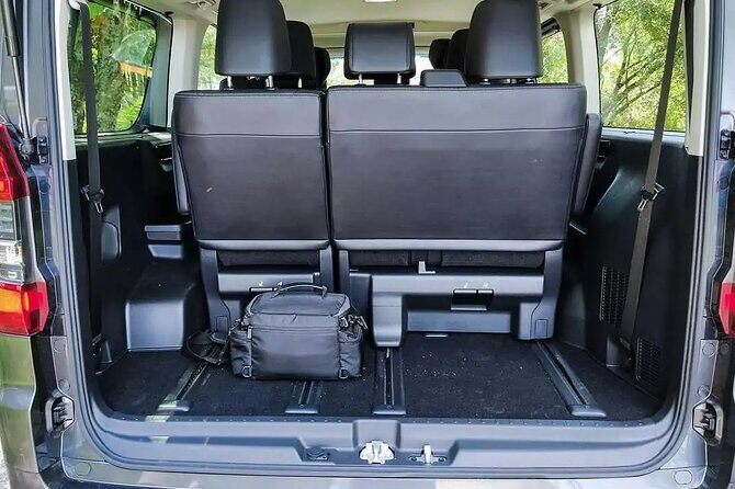 Private Transfer from Cancun Airport CUN to Puerto Morelos by Minivan or Minibus - The Experience in Action