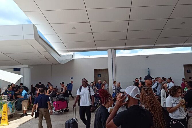 Private Transfer from Cancun Airport to Cancun Hotels 1-7 People - Breaking Down the Itinerary