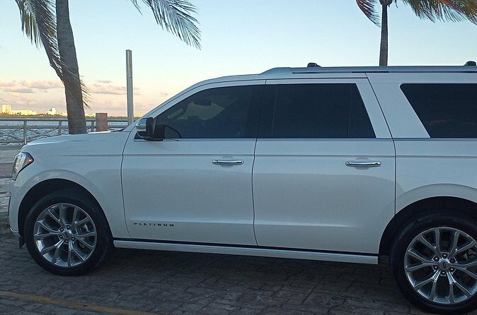Private Transfer from Cancun Airport to Playa del Carmen - The Sum Up