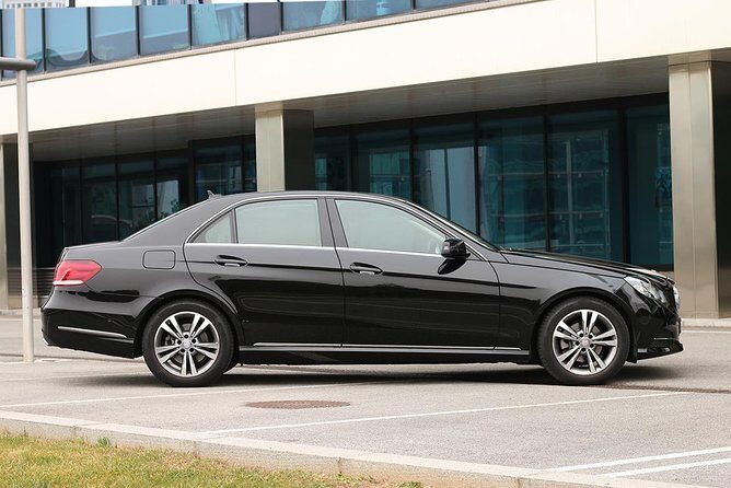 Private transfer from cruise port to Barcelona Airport or hotel - Easy, Reliable Transfer from Barcelona Cruise Port to Your Hotel or Airport