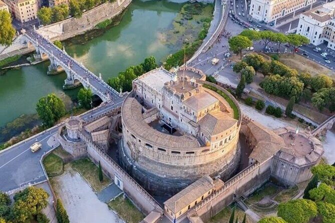 Private transfer from Fiumicino airport to Rome - The Experience in Detail: From Arrival to Rome