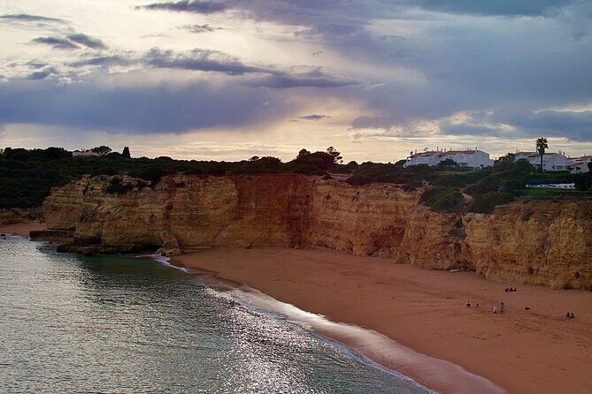 Private Transfer from Lisbon to Albufeira-2 Hours for Sightseeing - FAQ