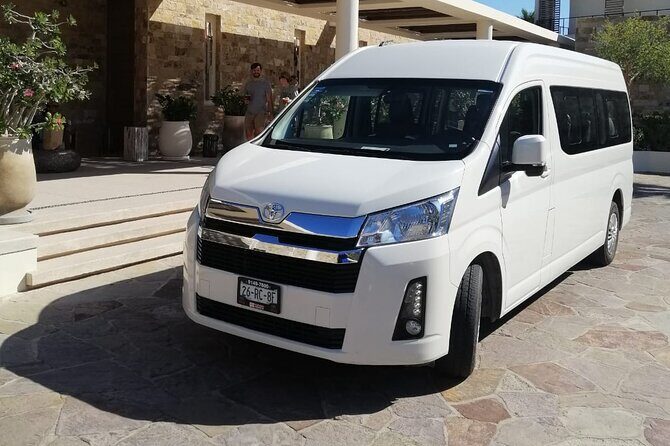 Private Transfer from Los Cabos Airport to Cabo San Lucas - What to Expect from Your Private Cabo Transfer