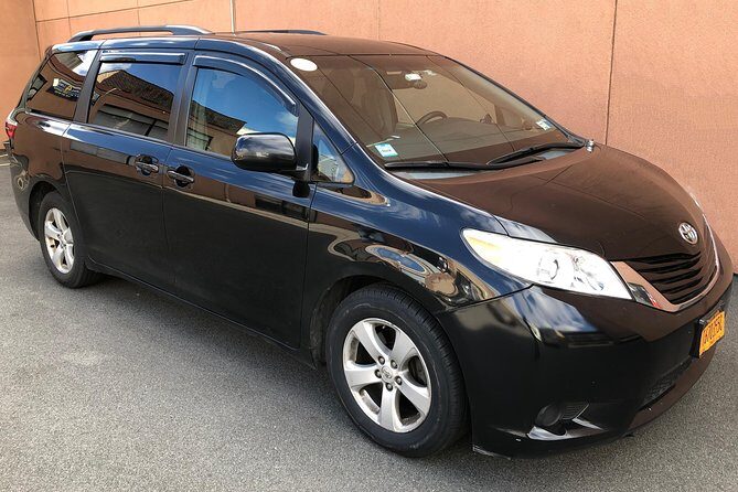 Private Transfer from Manhattan to NYC Airports (JFK/EWR/LGA) - Vehicle Options and Comfort