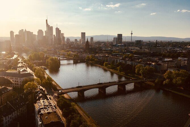 Private Transfer from Munich to Frankfurt with 4h of Sightseeing - The Itinerary Breakdown