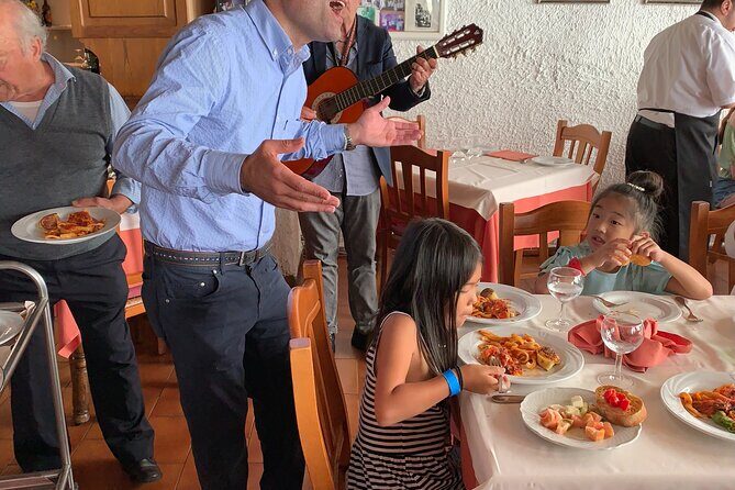 Private Transfer From Naples to Ravello/Sorrento stop at Pompeii - FAQ