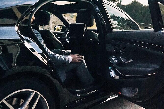 Private Transfer from National Airport DCA to Washington in Business Car - Introducing the Private Transfer from DCA to Washington in Business Car