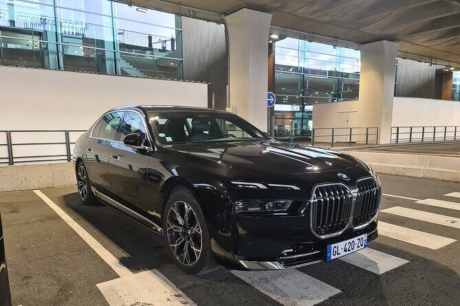 Private transfer from Paris CDG Airport - The Sum Up