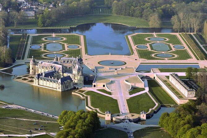 Private transfer from Paris to Chantilly or Chateau de Montvillargenne - What to Expect from This Private Transfer Service