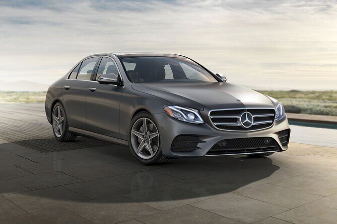 Private Transfer from Prague Airport to Prague City Hotels 1 - 3 pax - Key Points