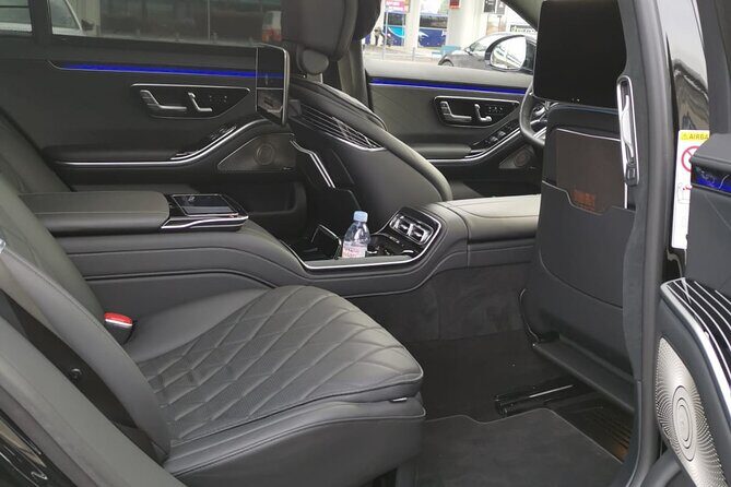 Private Transfer from Prague Airport to Prague City Hotels 1 - 3 pax - Pricing & Value