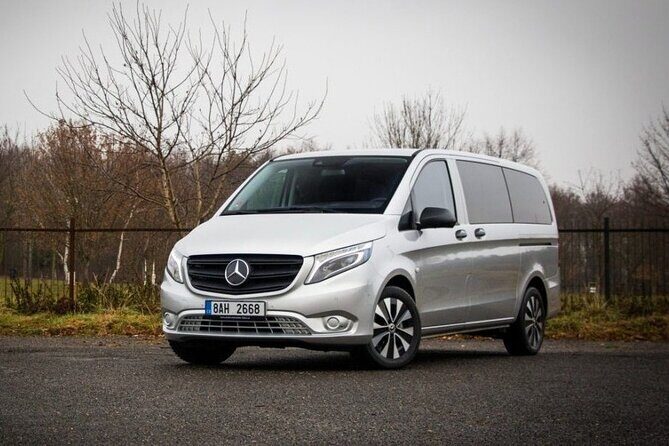 Private Transfer from Prague Airport to Prague City Hotels 1 - 7 pax - Who Will Love This Service?