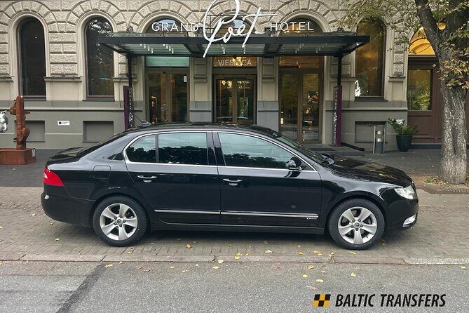 Private Transfer from Riga Airport to Hotel with English speaking driver - Who Should Book This?