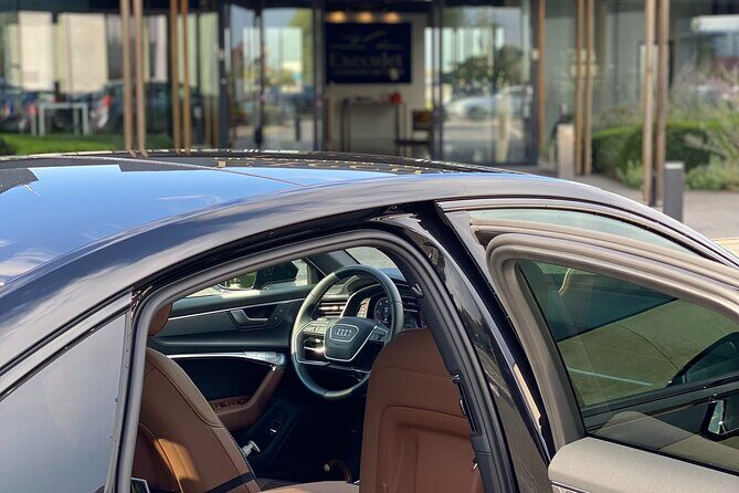 Private Transfer from/to Brussels Zaventem Airport - What the Reviews Say