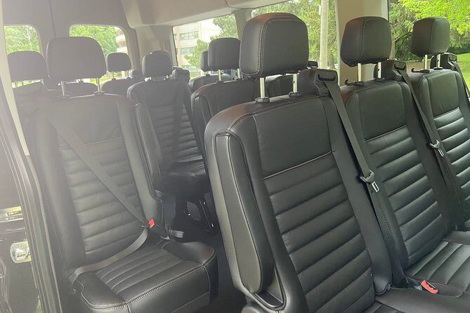 Private Transfer from Toronto Pearson Airport to Toronto - The Sum Up