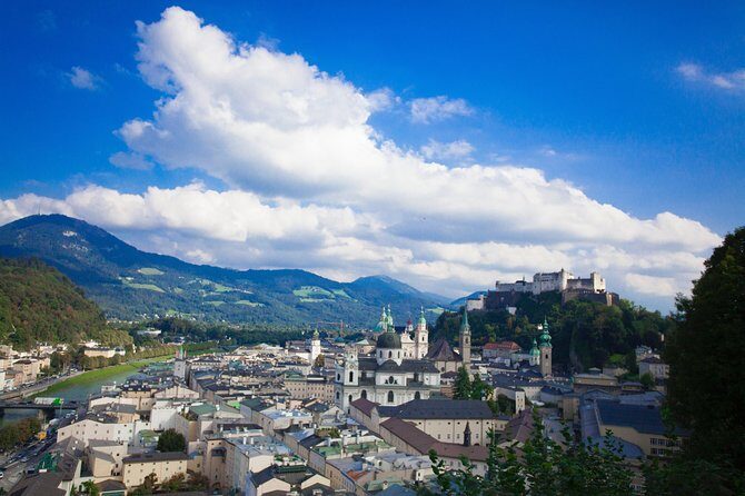 Private transfer from Vienna to Salzburg with 3h Sightseeing stop in Hallstatt - The Bottom Line