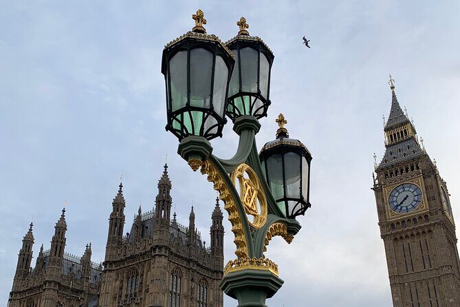 Private Transfer Heathrow or Gatwick to London w Luxury Car/Van - The Core of the Experience: Comfort and Convenience