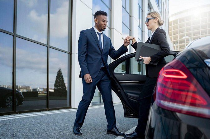 Private Transfer in a Luxury Vehicle to and/or from HOU and IAH - Frequently Asked Questions