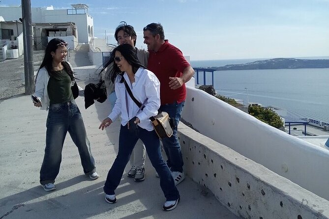 Private Transfer in Santorini - Airport,Hotel & Town Pickups - Pickup Logistics: Airport Arrivals, Hotel Entrance, Town Locations